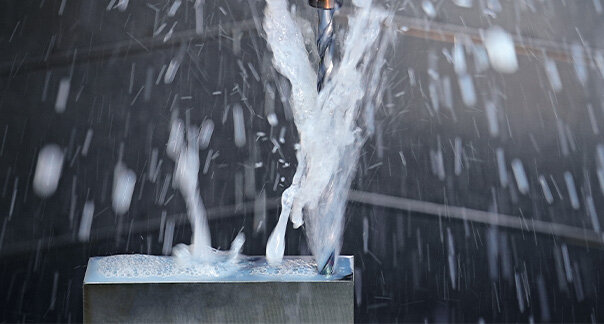 高性能内冷油孔硬质合金钻头 ADOX